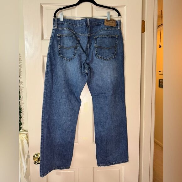 Men’s Signature Levi’s S61 Relaxed Jeans 36 x 30 - Picture 3 of 5